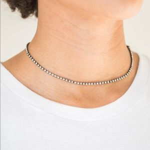 Choker - Pitch PURR-fect